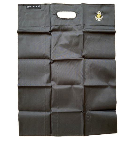 ポケットサイズのエコバッグ (絡み桜錨刺繍) の全体イメージ